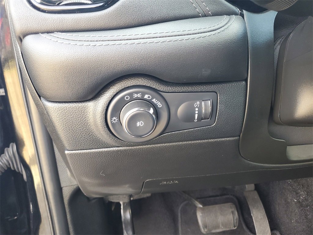 Used 2022 Dodge Durango Citadel image 17