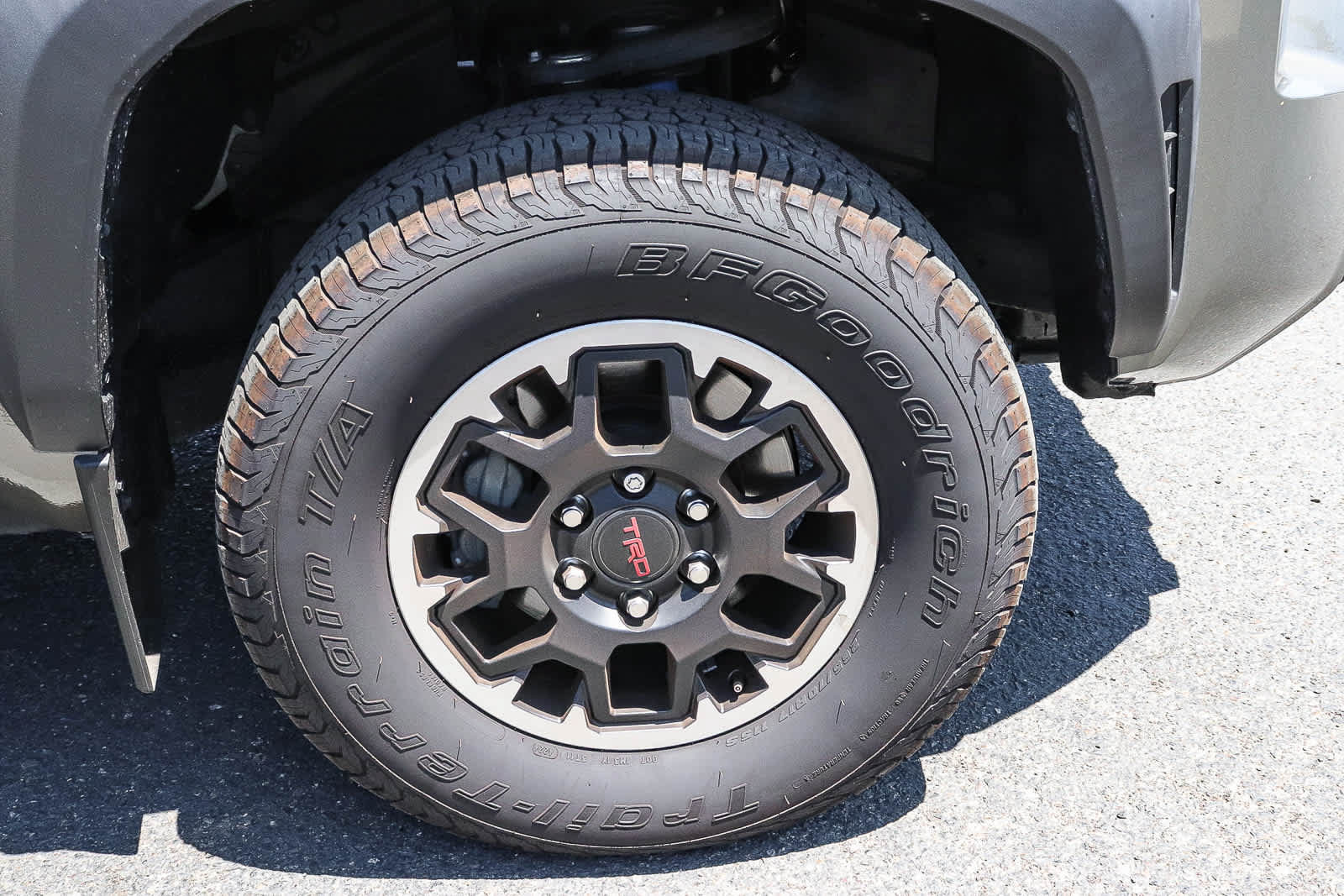Used 2024 Toyota Tacoma TRD Off-Road AWD/4WD image 14