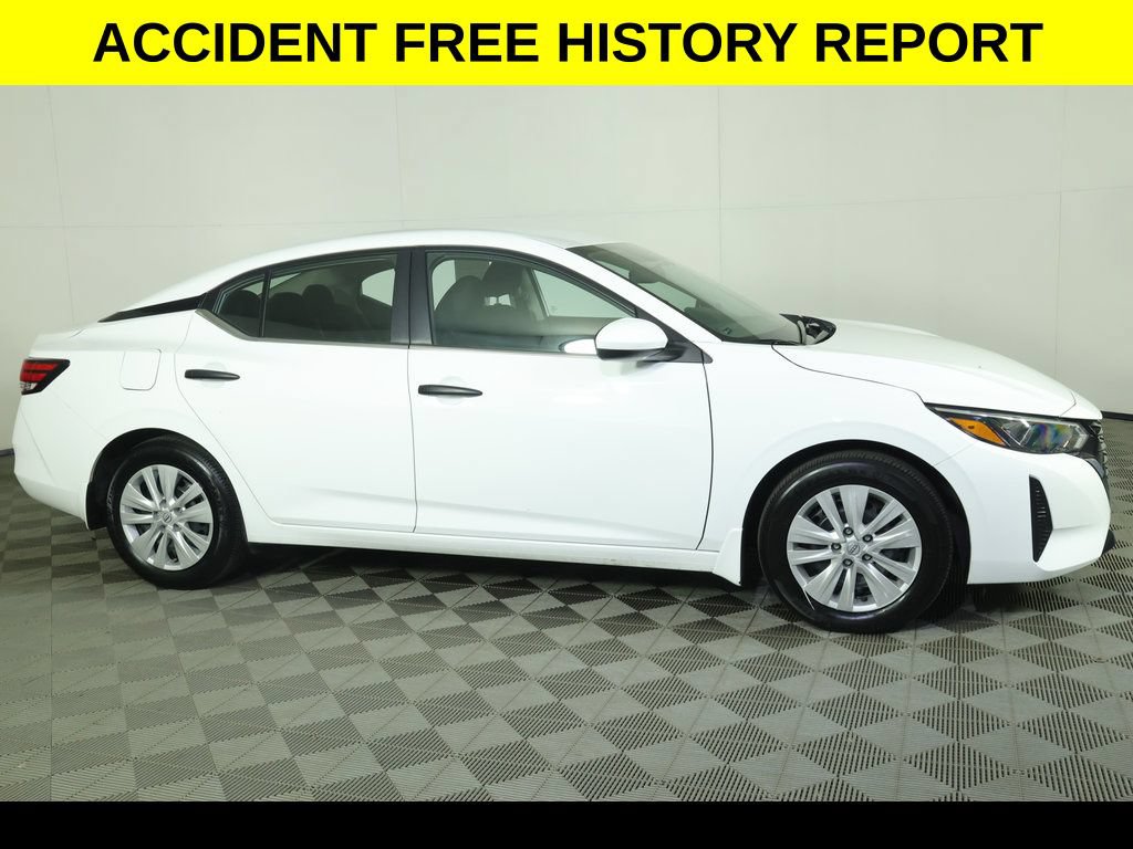Used 2025 Nissan Sentra S FWD image 2