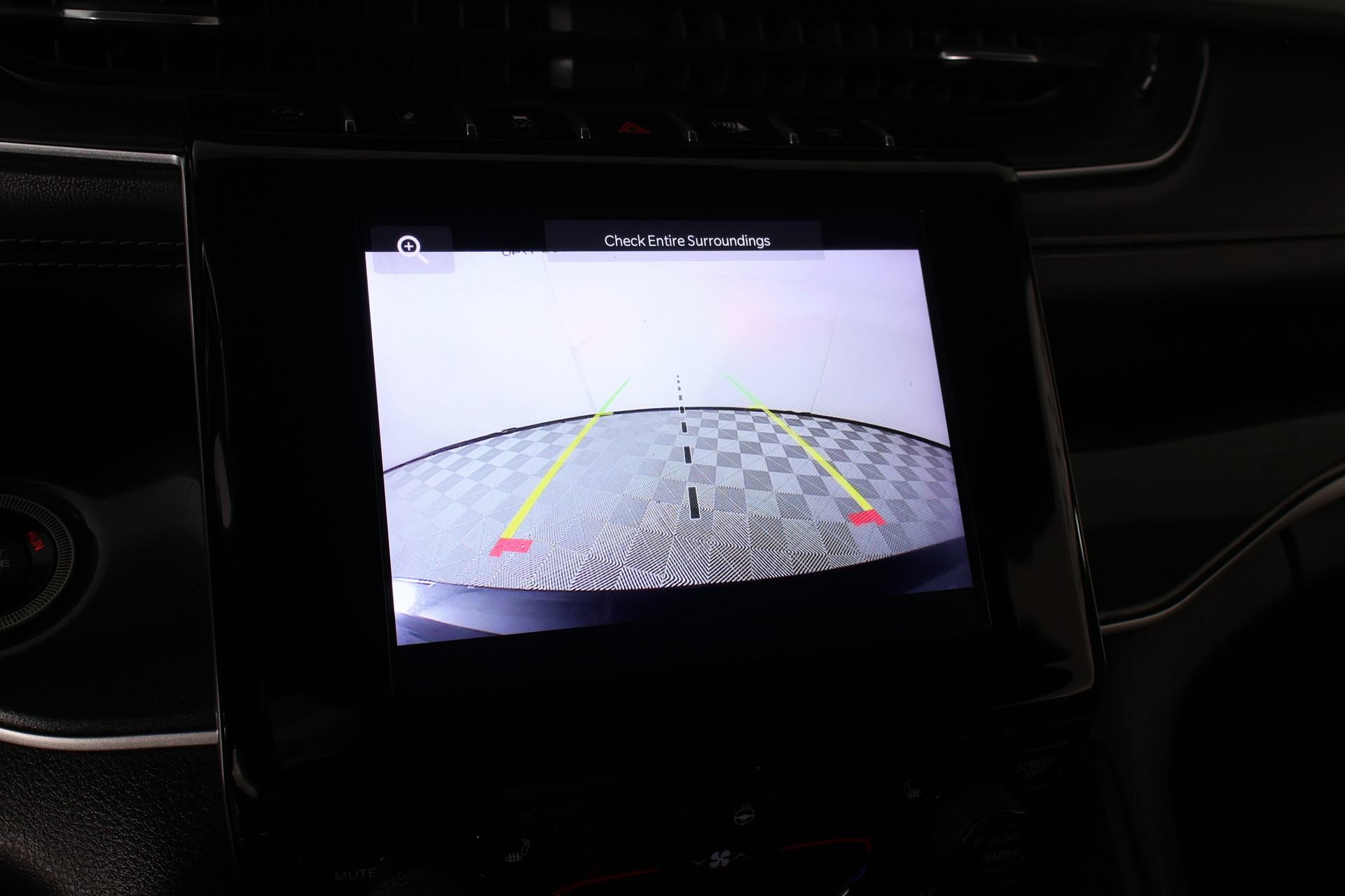 Used 2021 Jeep Grand Cherokee L Laredo RWD image 6
