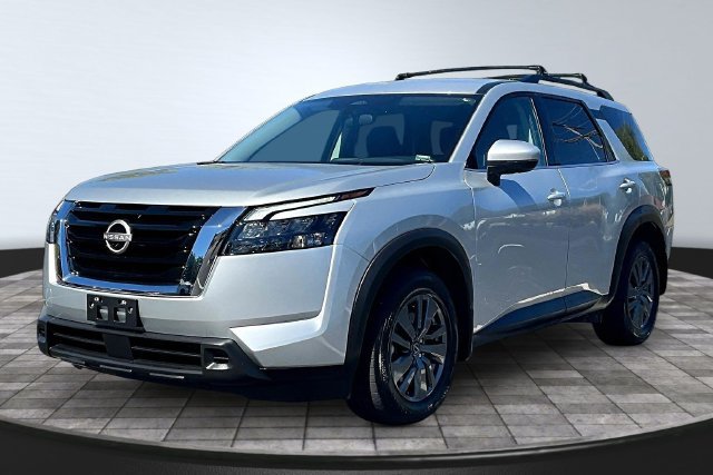 Used 2025 Nissan Pathfinder SV