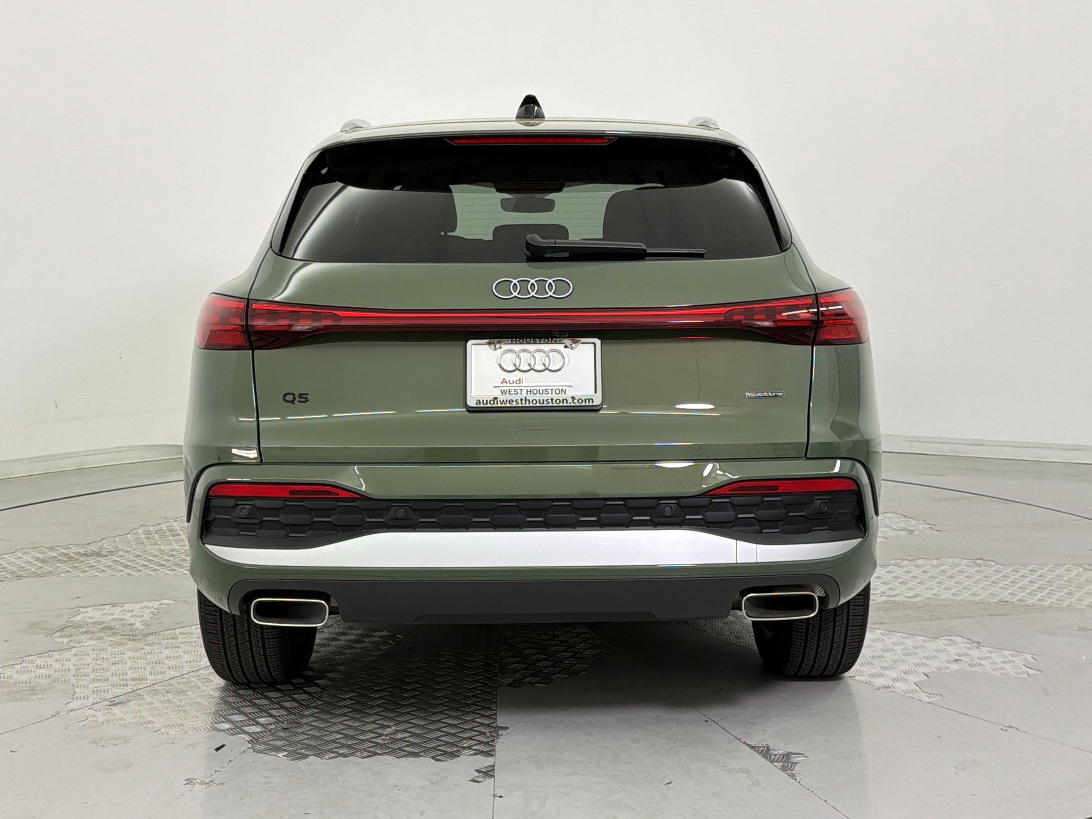 Certified 2025 Audi Q5 Premium w/ Convenience Package image 10