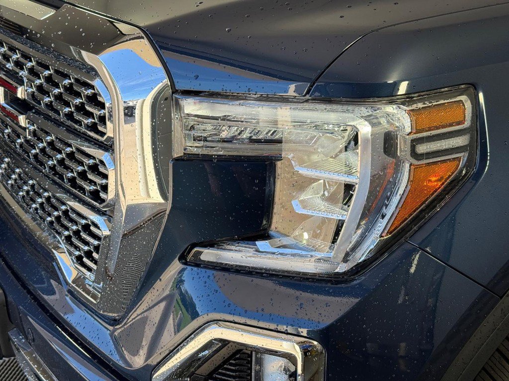 Used 2020 GMC Sierra 1500 Denali w/ Denali Ultimate Package AWD/4WD image 12