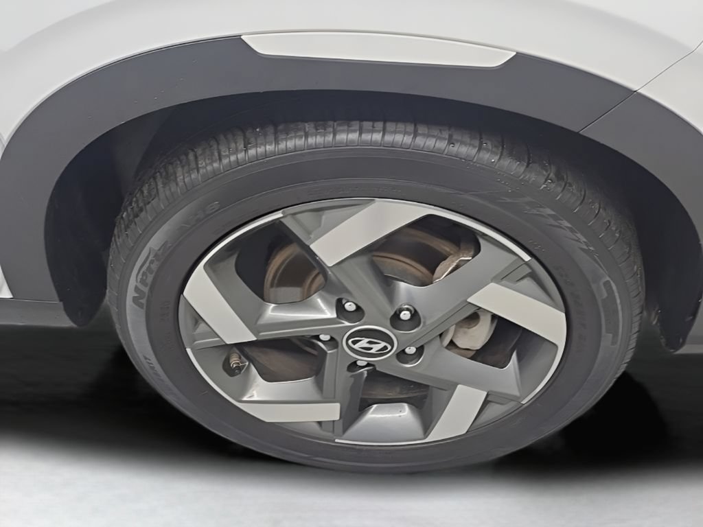 Used 2022 Hyundai Venue Limited FWD image 42