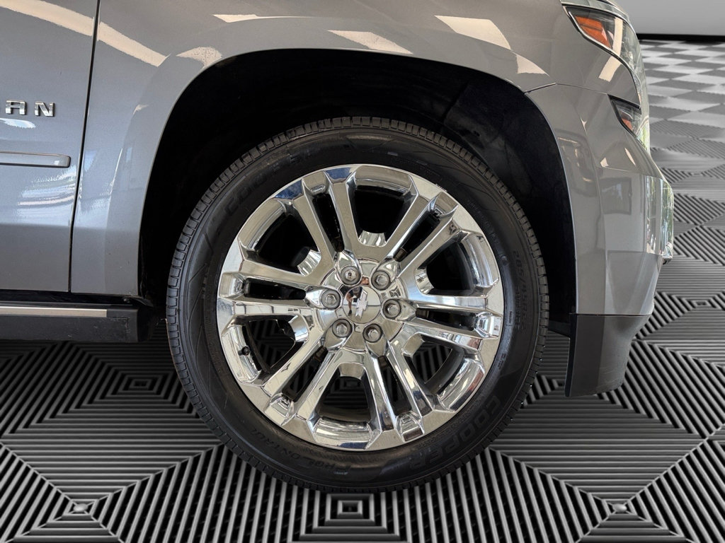 Used 2020 Chevrolet Suburban Premier w/ Premier Plus Edition AWD/4WD image 10