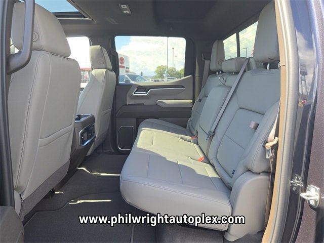 New 2026 GMC Sierra 1500 SLT w/ SLT Premium Plus Package image 11
