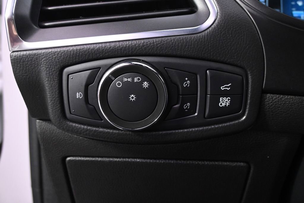 Used 2022 Ford Edge ST w/ Equipment Group 401A image 24