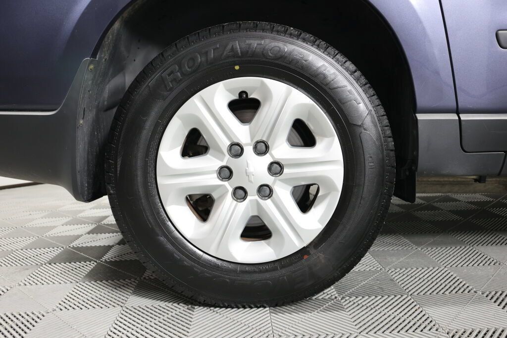 Used 2014 Chevrolet Traverse LS FWD image 7