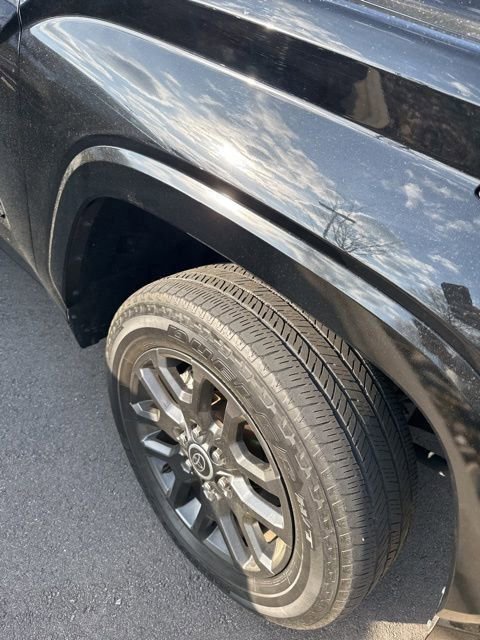 Used 2023 Toyota Tundra Platinum image 4