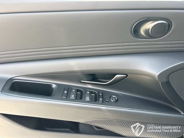 New 2026 Hyundai Elantra SEL Sport FWD image 13