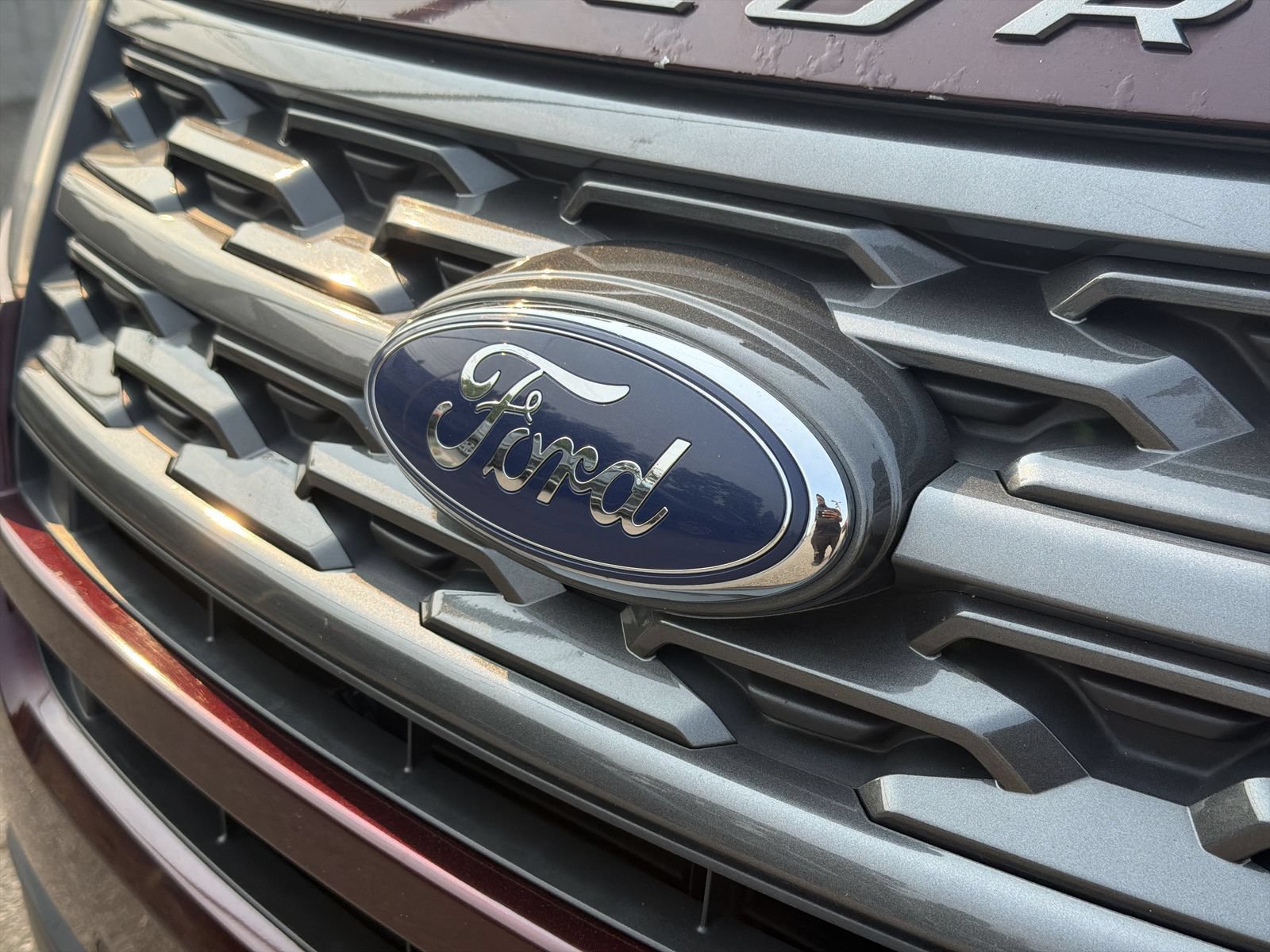 Used 2019 Ford Explorer XLT w/ Equipment Group 202A FWD image 13