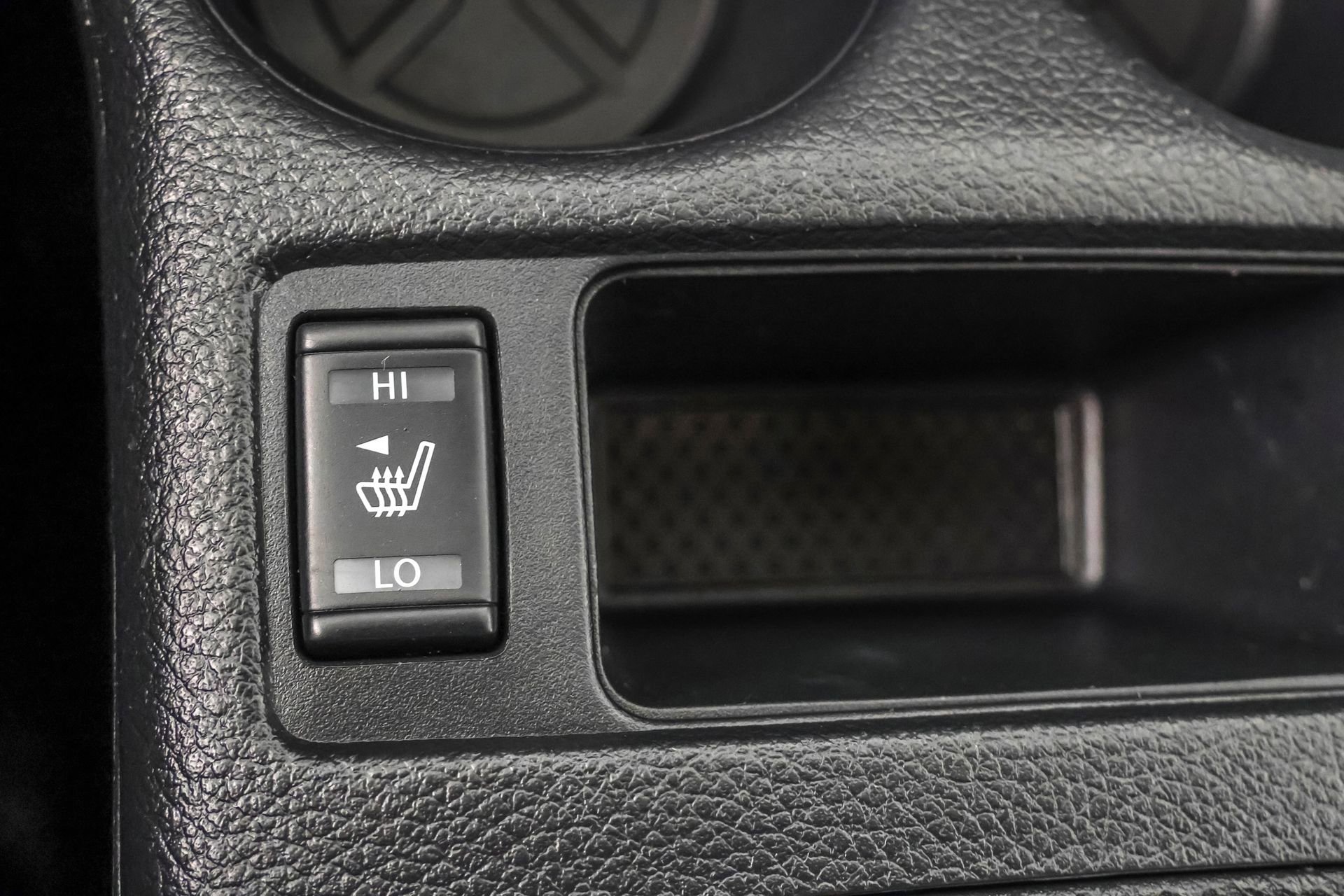 Used 2019 Nissan Rogue SV image 32