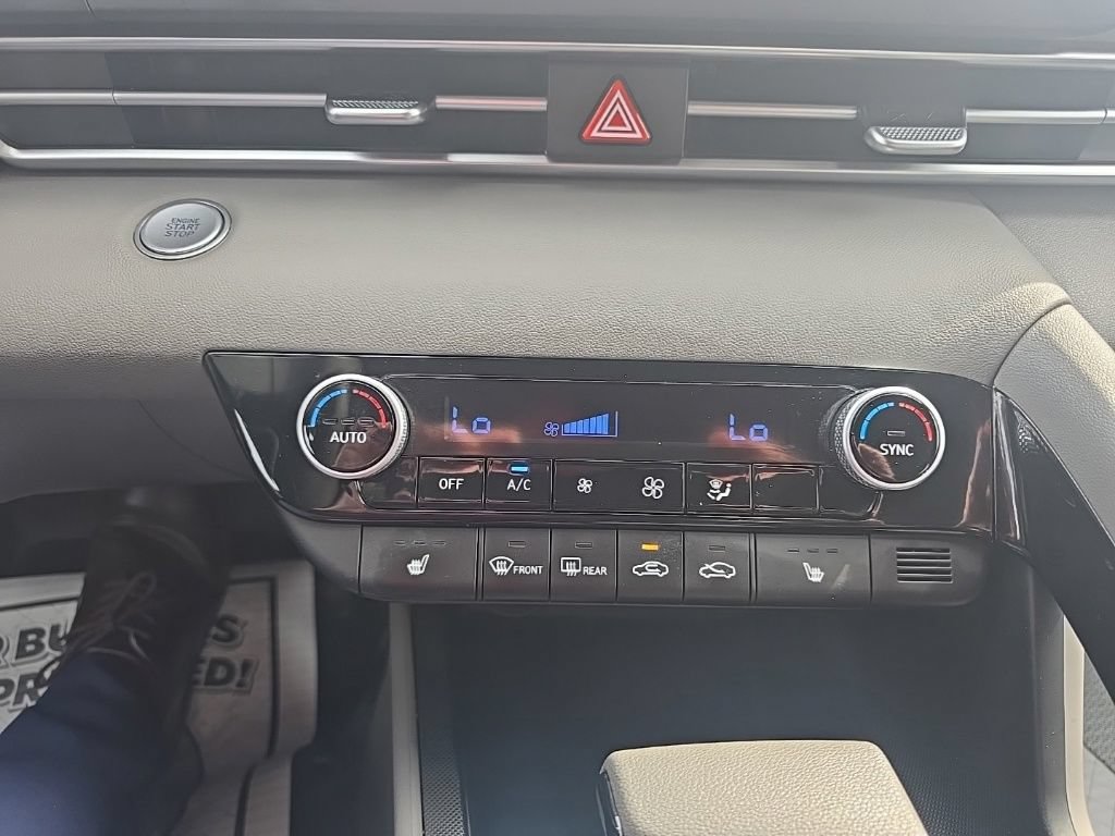 Used 2023 Hyundai Elantra Blue FWD image 21