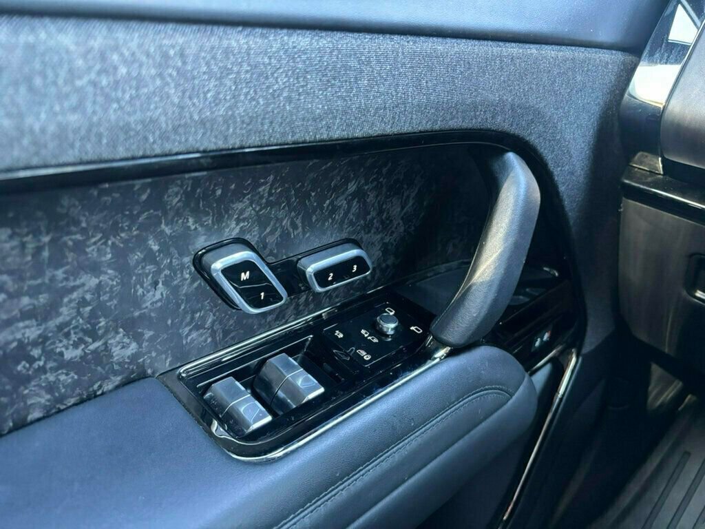 Used 2023 Land Rover Range Rover Sport First Edition image 33