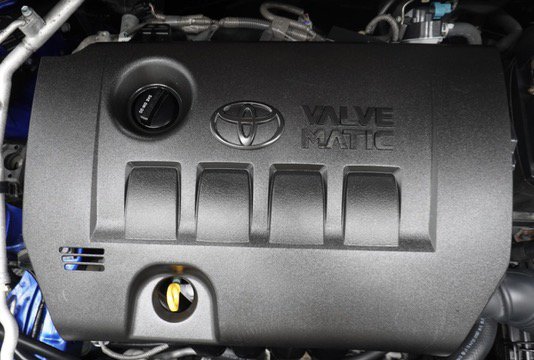 Used 2019 Toyota C-HR LE FWD image 28