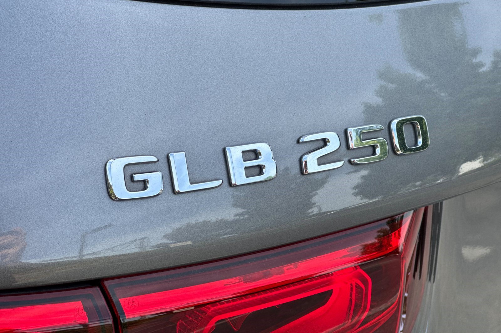 Used 2021 Mercedes-Benz GLB 250 4MATIC image 39
