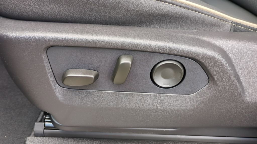 New 2026 Chevrolet Suburban Premier image 11