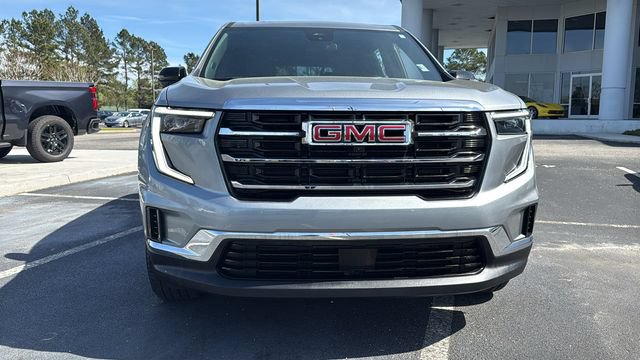 Used 2025 GMC Acadia Elevation FWD image 2