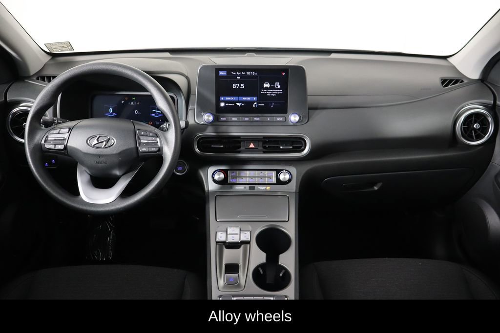 Used 2023 Hyundai Kona SE image 14