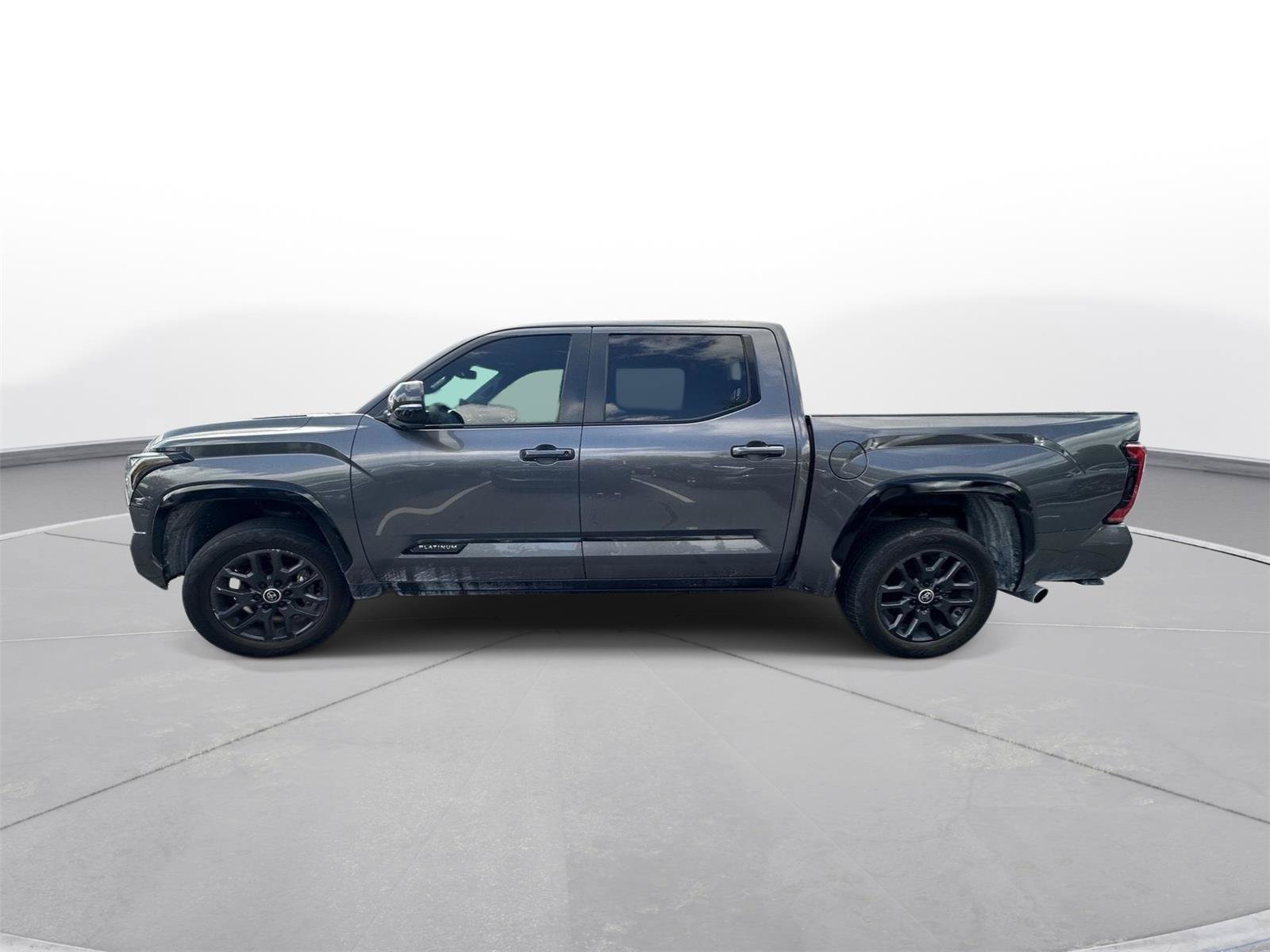 Used 2024 Toyota Tundra Platinum AWD/4WD image 58