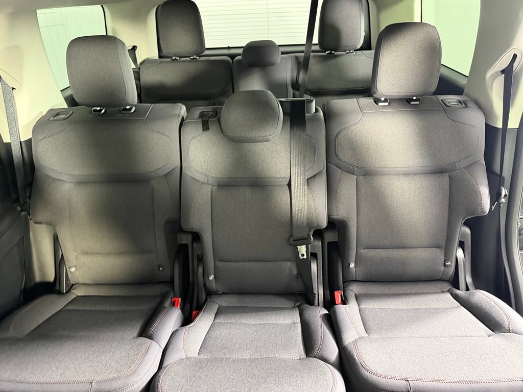 Used 2025 Ford Expedition Active AWD/4WD image 15