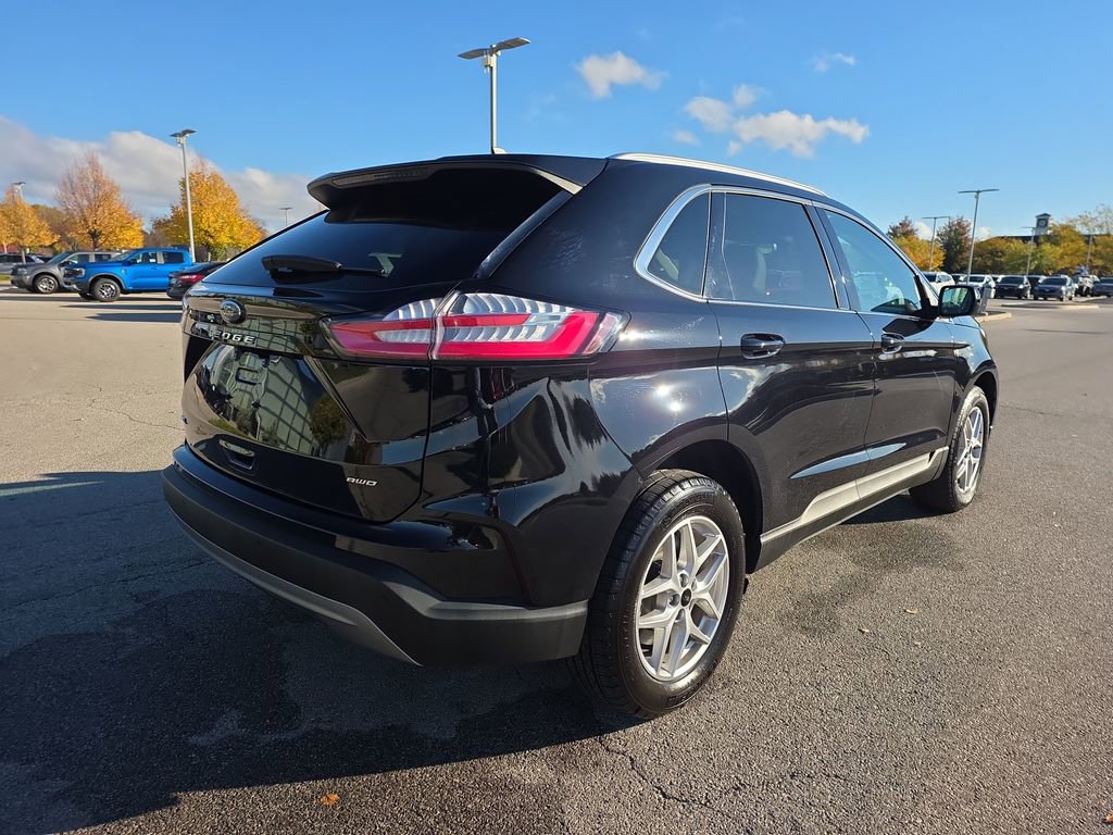 Used 2023 Ford Edge SEL w/ Convenience Package image 7