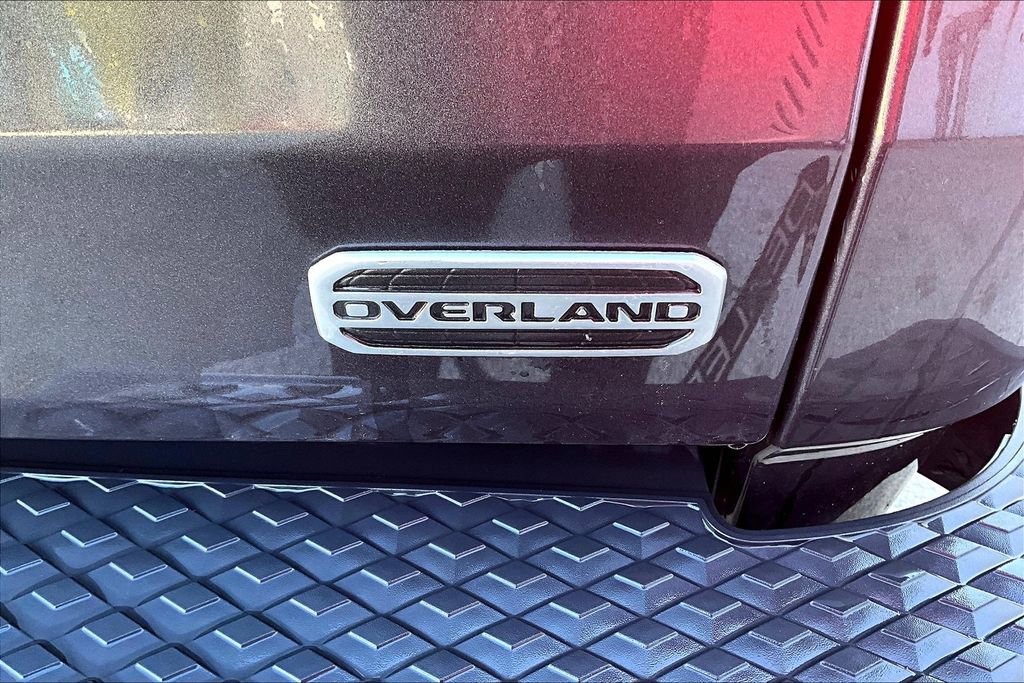 Used 2020 Jeep Gladiator Overland w/ LED Lighting Group image 22