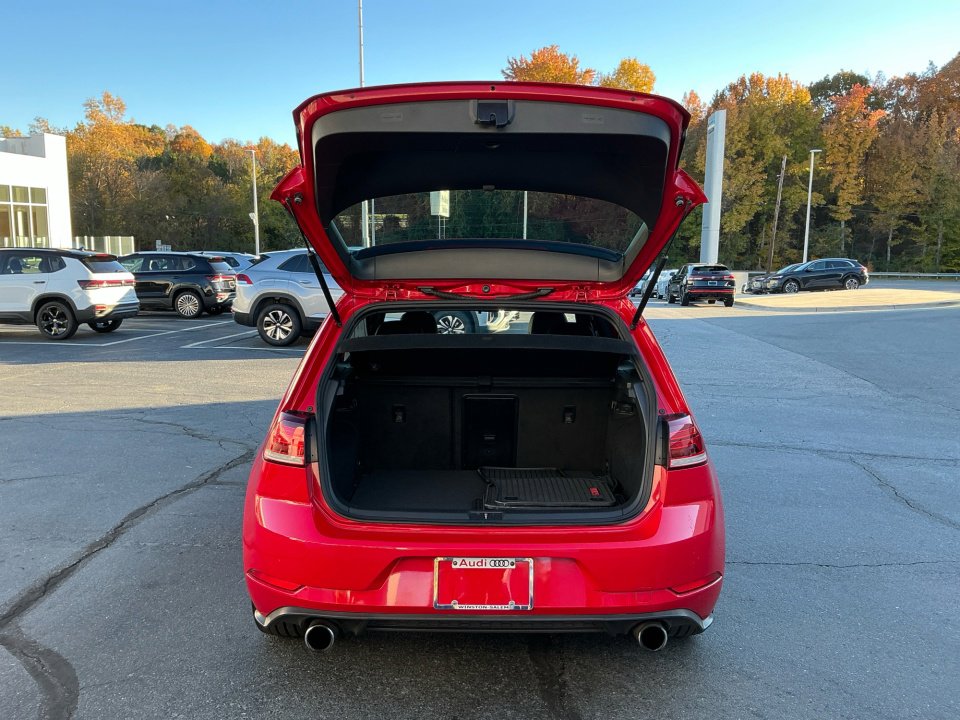 Used 2018 Volkswagen GTI SE w/ SE Leather Package image 16