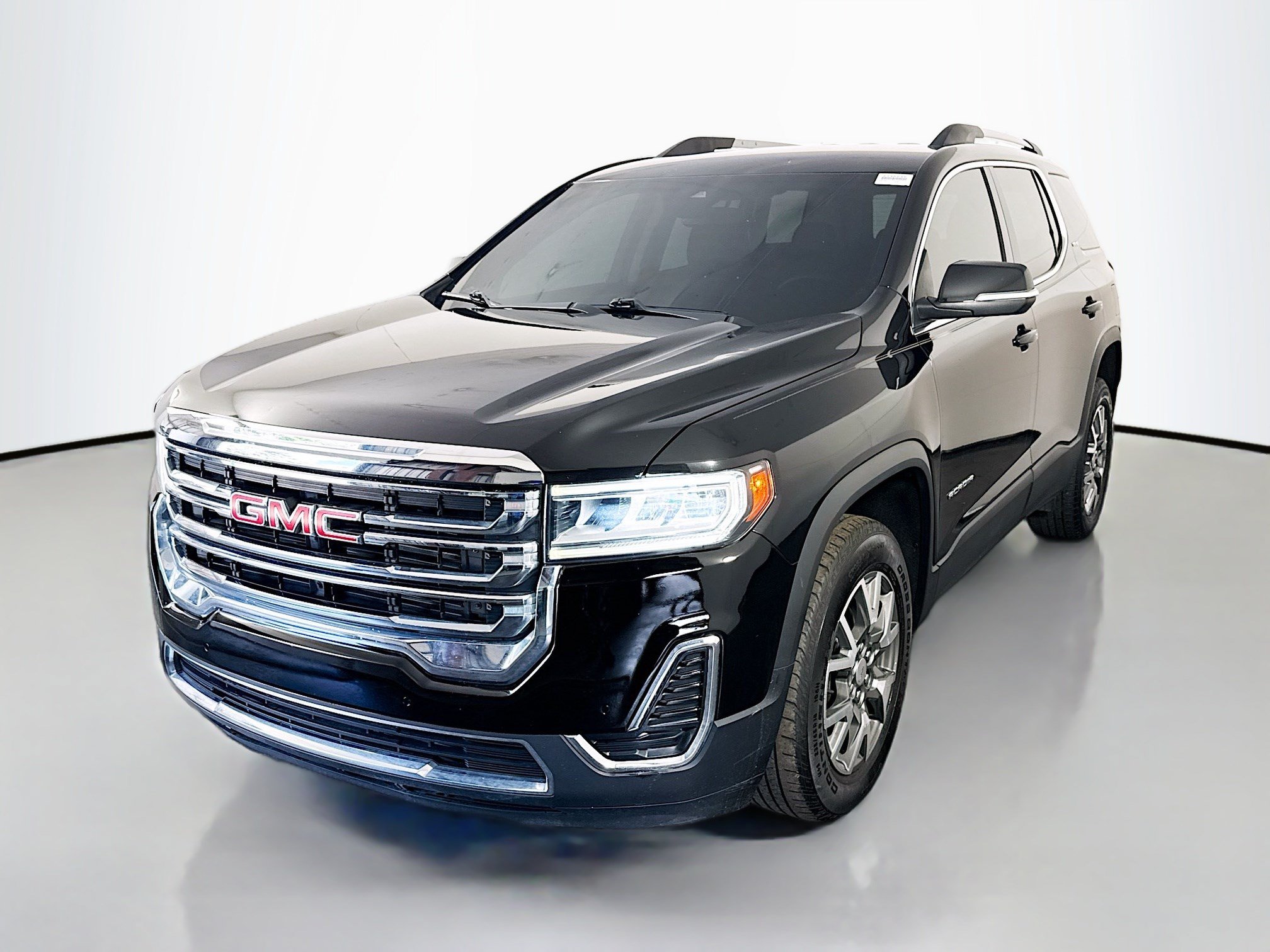 Used 2022 GMC Acadia SLE w/ Driver Convenience Package FWD image 4