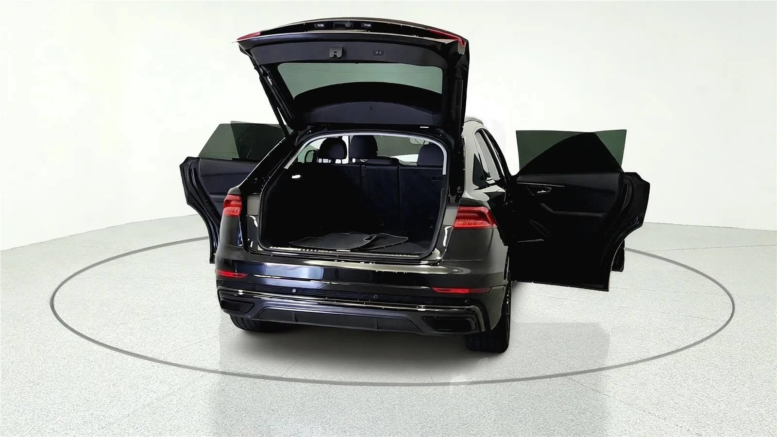 Used 2022 Audi Q8 Prestige AWD/4WD image 11