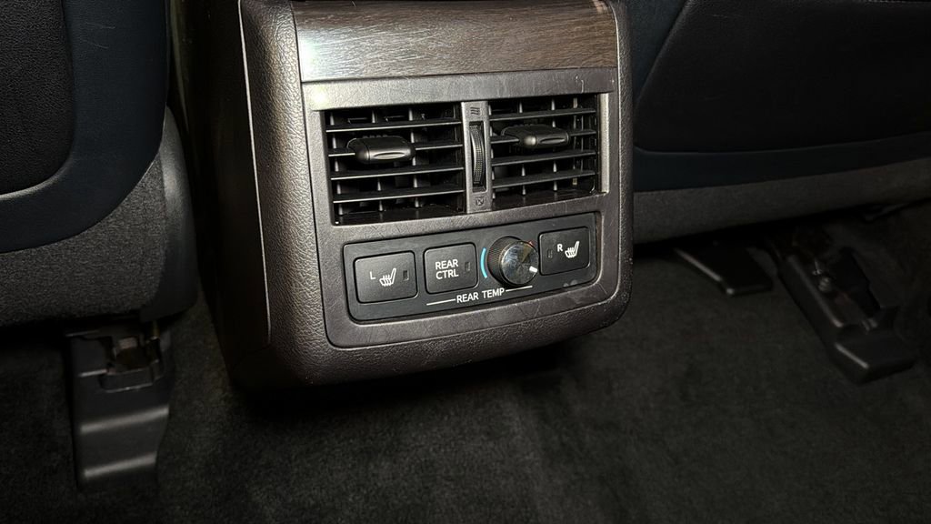 Used 2017 Toyota Avalon Limited w/ Protection Package image 13