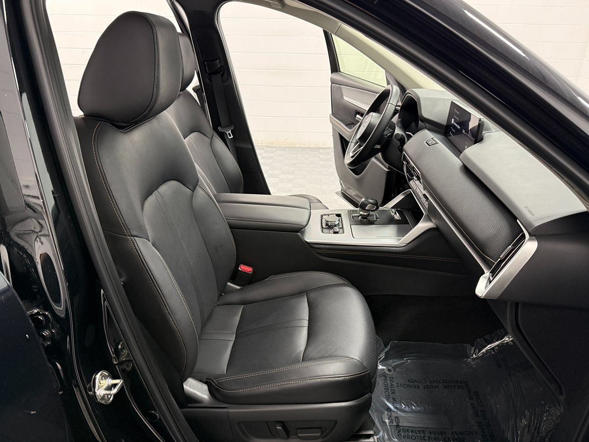 Used 2025 MAZDA CX-70 3.3 Turbo w/ Preferred Package AWD/4WD image 15