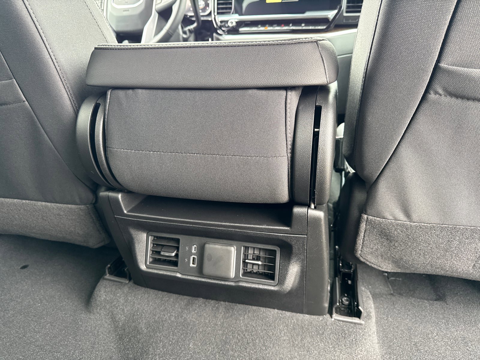 Used 2026 GMC Sierra 1500 SLE image 19