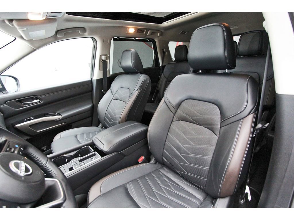 Certified 2024 Nissan Pathfinder Platinum image 27