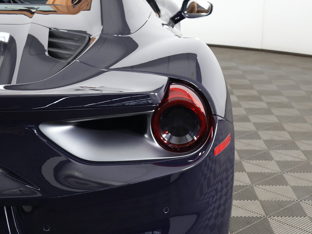 Used 2018 Ferrari 488 Spider RWD image 15