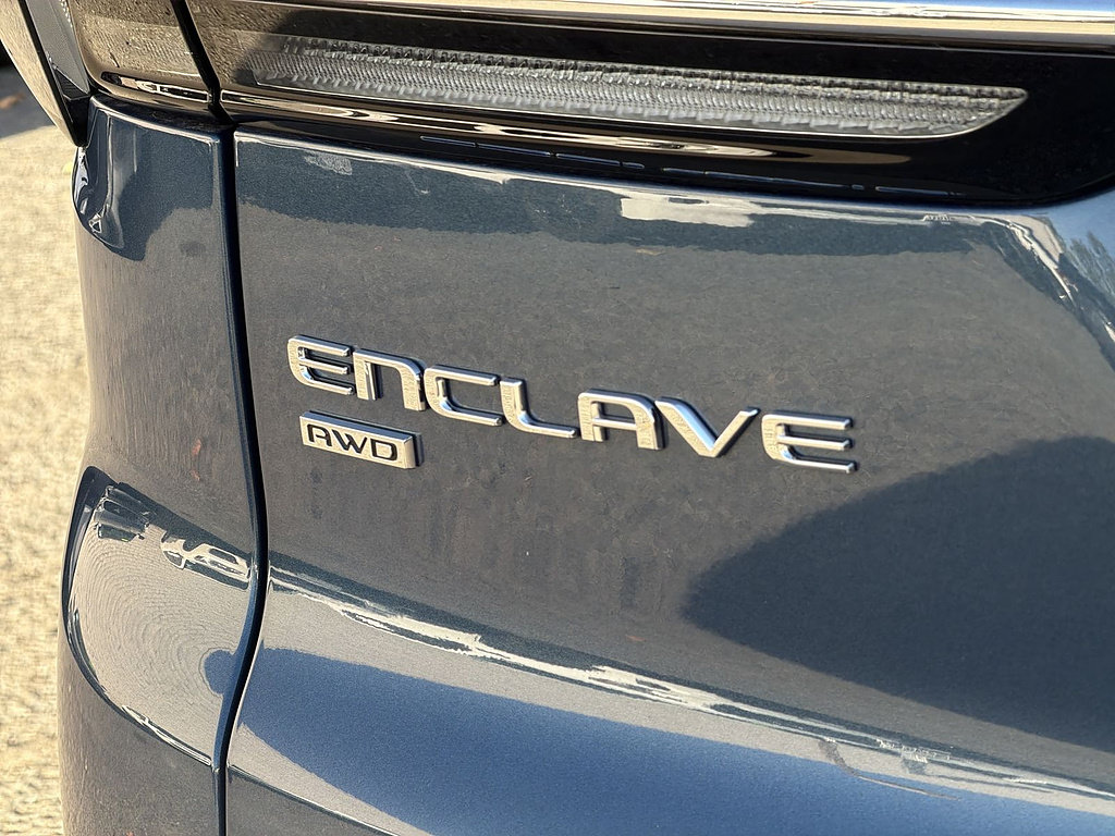 Used 2025 Buick Enclave Avenir w/ Super Cruise Package AWD/4WD image 32