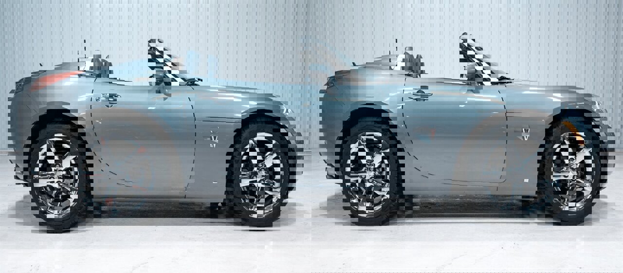 Used 2007 Pontiac Solstice Convertible w/ Premium Package image 7