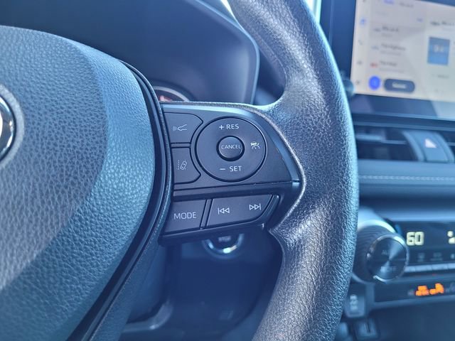 Used 2025 Toyota RAV4 XLE image 15