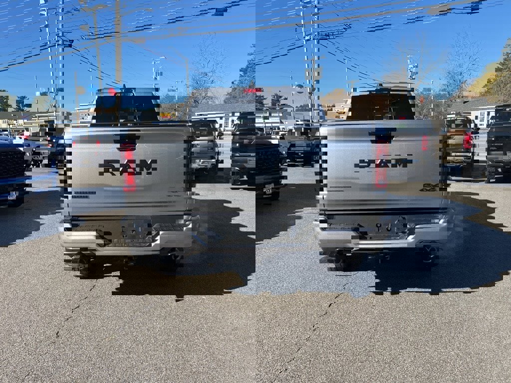 New 2026 RAM 1500 4x4 Crew Cab image 6