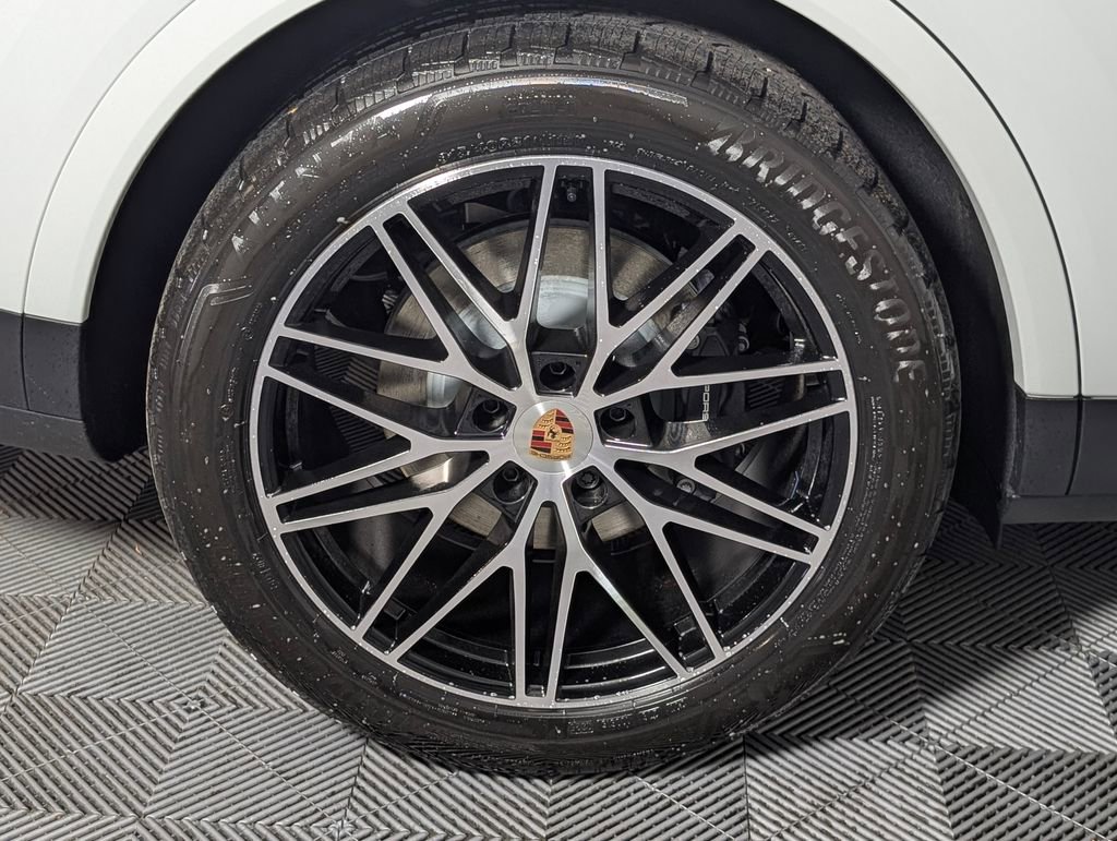 New 2026 Porsche Cayenne AWD/4WD image 13