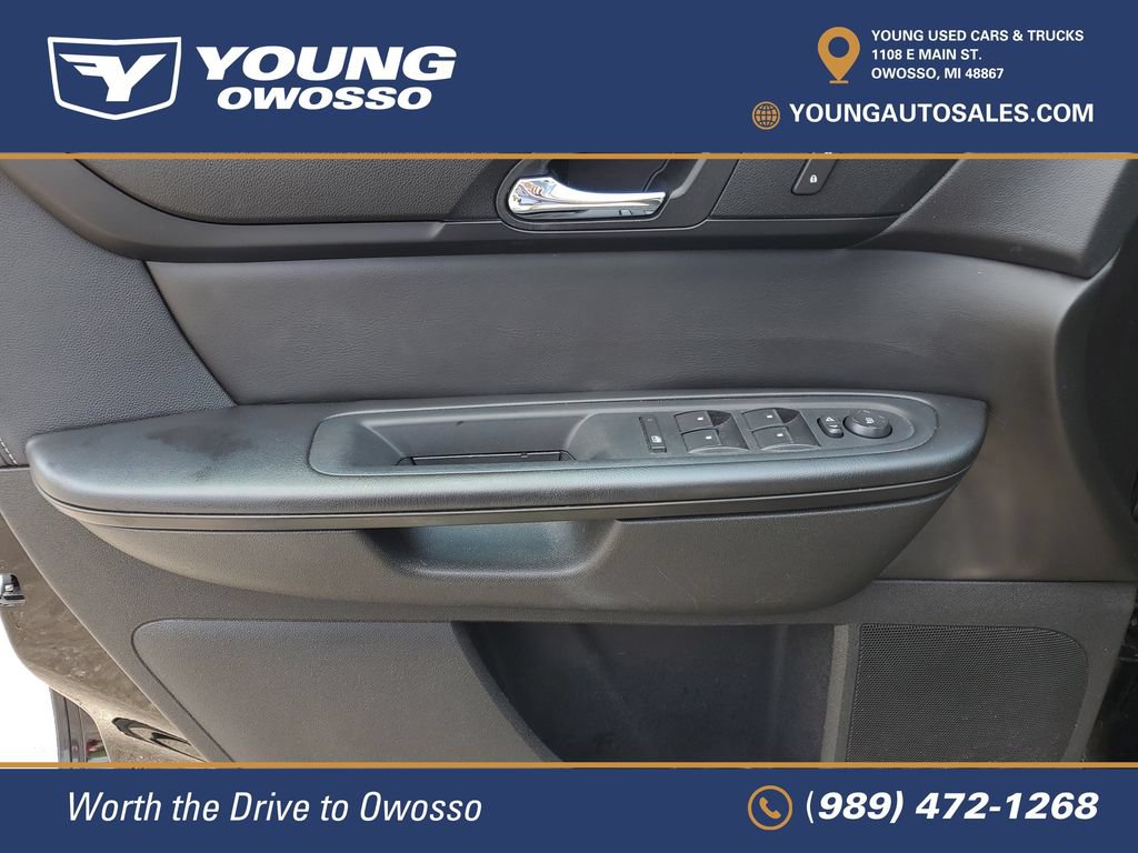 Used 2017 Chevrolet Traverse LT w/ Style and Technology Package AWD/4WD image 20