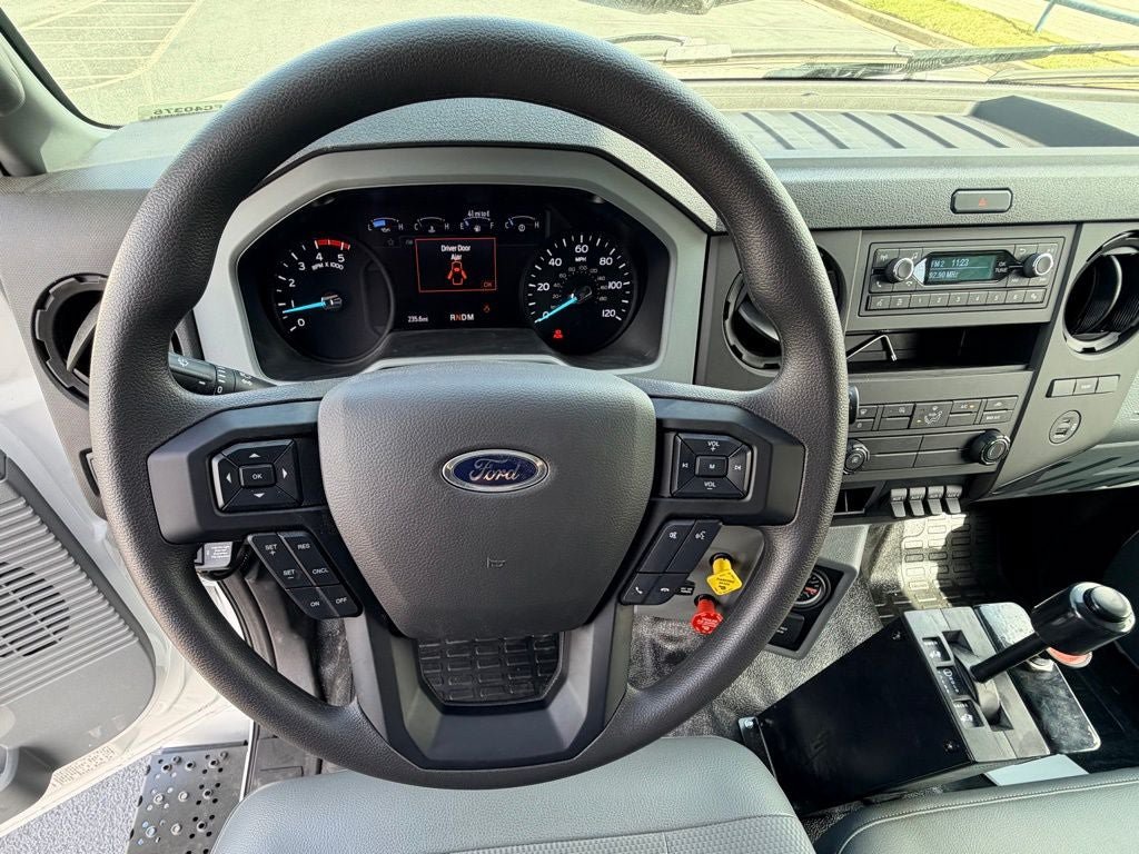New 2027 Ford F750 2WD Regular Cab Super Duty image 10