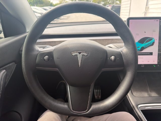 Used 2021 Tesla Model Y Long Range AWD/4WD image 14