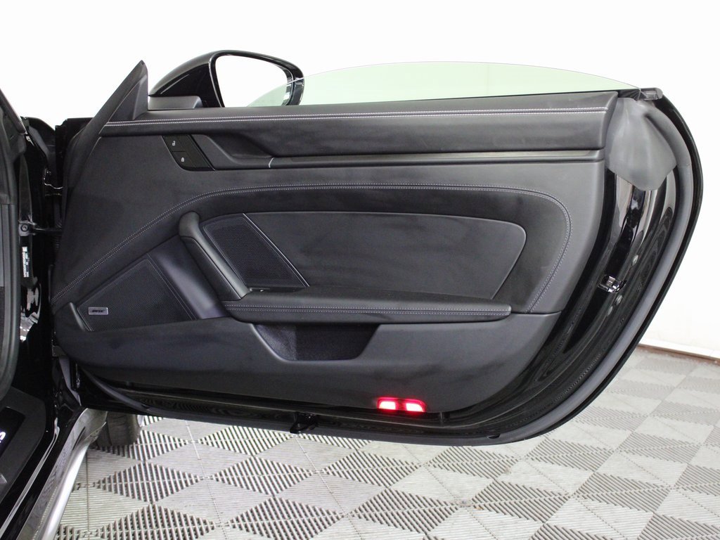 Used 2024 Porsche 911 Carrera GTS image 40