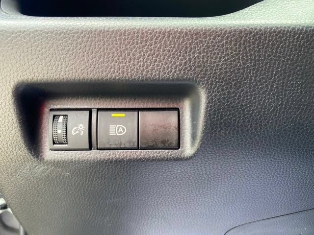 Used 2024 Toyota RAV4 XLE AWD/4WD image 9