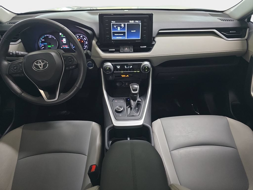 Used 2022 Toyota RAV4 XLE Premium AWD/4WD image 10