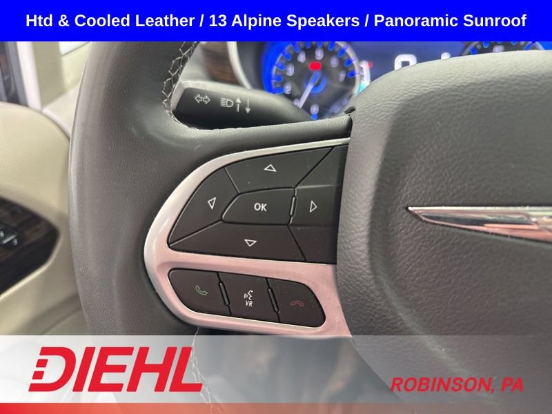 Used 2023 Chrysler Pacifica Limited FWD image 31