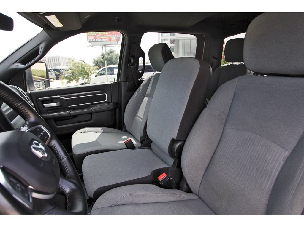 Used 2024 RAM 3500 Big Horn AWD/4WD image 37