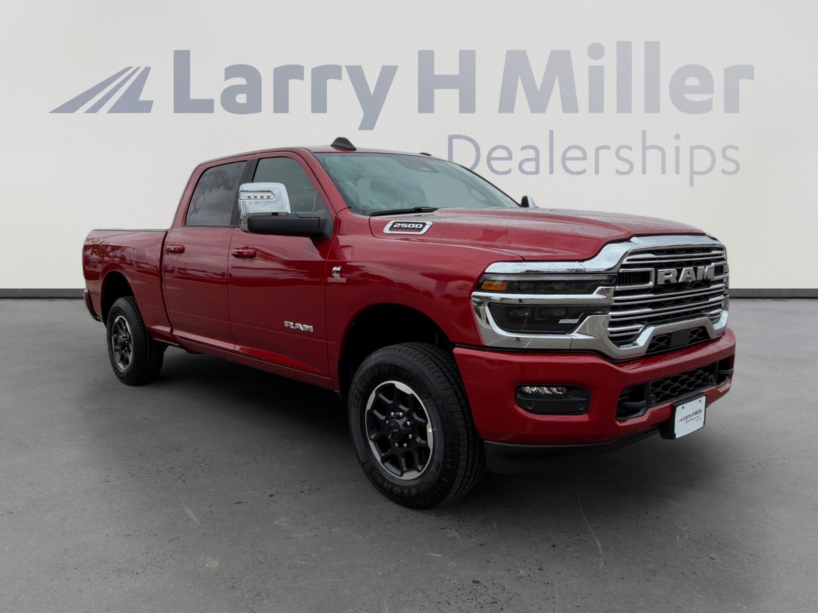 New 2026 RAM 2500 Laramie AWD/4WD image 8