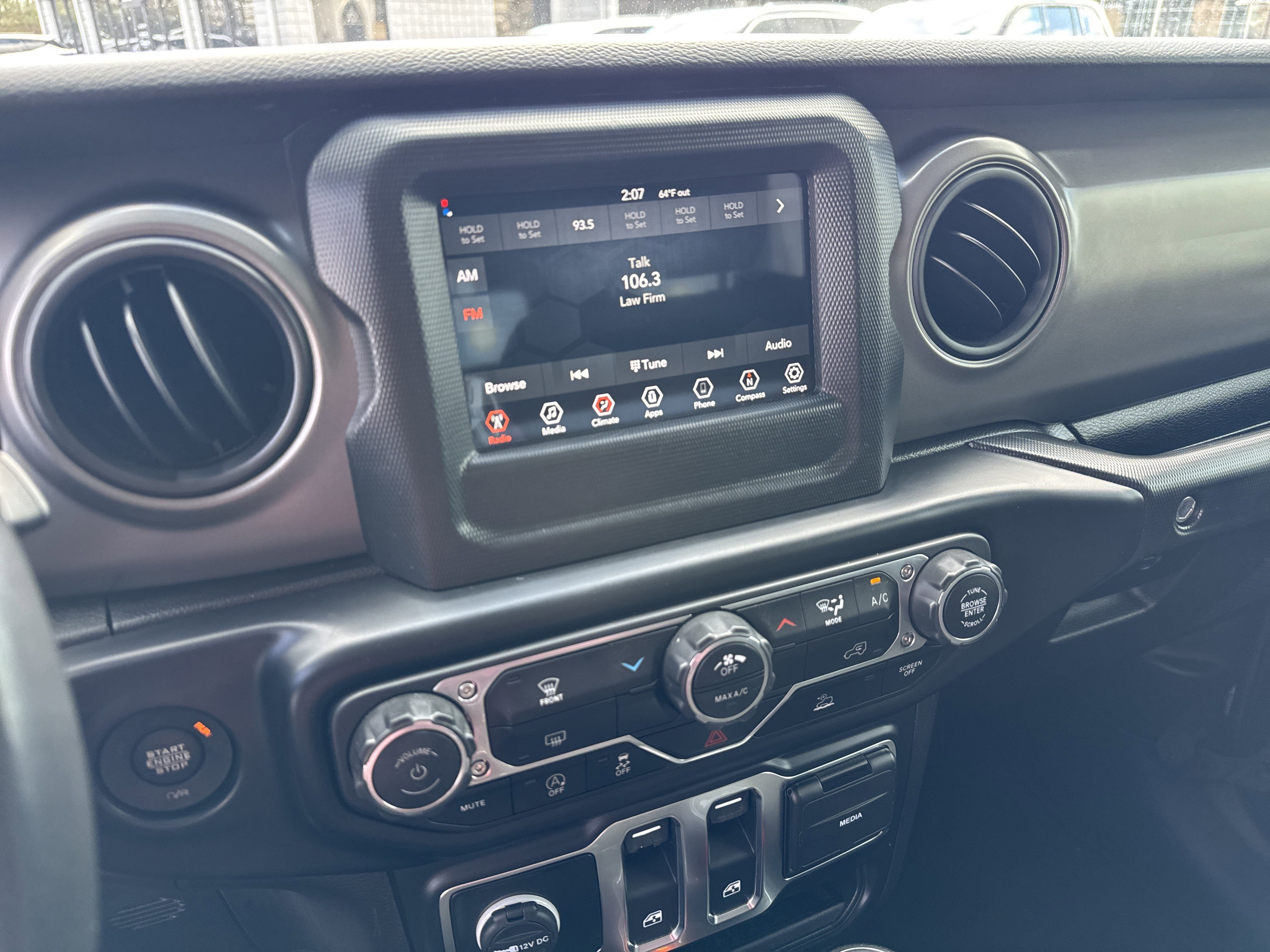 Used 2022 Jeep Wrangler Sport S image 30